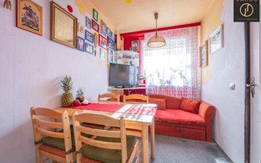 Prodej bytu 3+1, 70 m² – Praha, Zbraslav, ulice Ke Kamínce