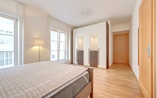 Pronájem bytu 4+kk, 130 m² – Praha, Nové Město, ulice Senovážné náměstí