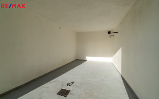 Prodej Garáže, 18 m² – Praha, Kbely, ulice Železnobrodská