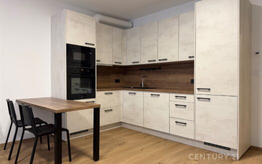 Pronájem bytu 1+kk, 40 m² – Praha, Horní Měcholupy, ulice Milánská