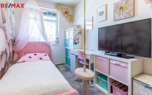 Prodej bytu 4+kk, 84 m² – Praha, Uhříněves, ulice Karla Guta