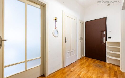 Prodej bytu 4+1, 105 m² – Praha, Smíchov, ulice Stroupežnického