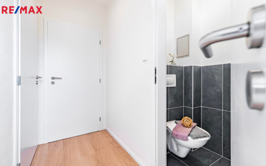 Pronájem bytu 2+kk, 33 m² – Praha, Krč, ulice Obětí 6. května