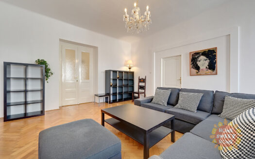 Pronájem bytu 4+1, 132 m² – Praha, Nové Město, ulice Biskupská