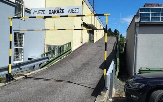 Prodej Garáže, 18 m² – Praha, Stodůlky, ulice Nušlova