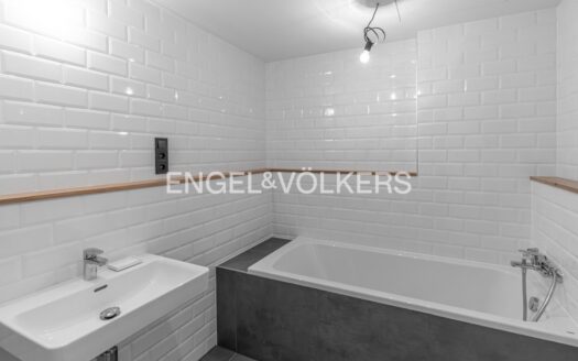 Pronájem bytu 3+kk, 90 m² – Praha, Vysočany, ulice Kolbenova