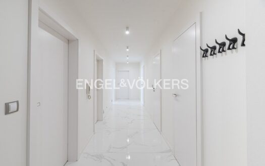 Pronájem bytu 3+kk, 94 m² – Praha, Libeň, ulice Nad Okrouhlíkem