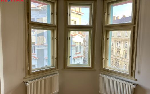 Pronájem bytu 3+kk, 137 m² – Praha, Žižkov, ulice Kubelíkova