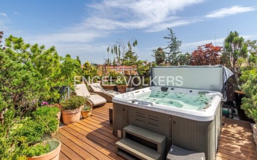 Pronájem bytu 5+kk, 600 m² – Praha, Nové Město, ulice Rašínovo nábřeží