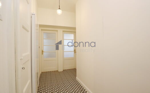 Pronájem bytu 3+kk, 95 m² – Praha, Libeň, ulice Sokolovská