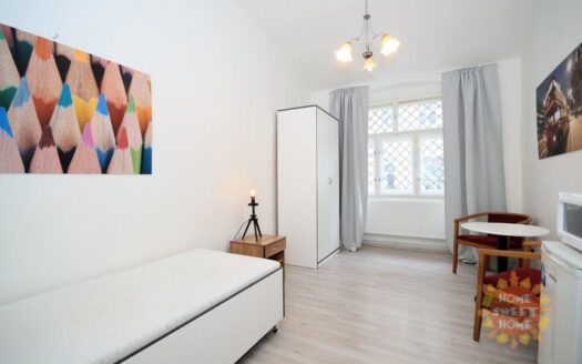 Pronájem bytu 1+kk, 20 m² – Praha, Žižkov, ulice Cimburkova