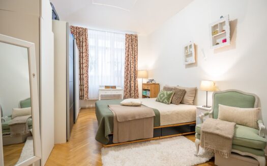 Prodej bytu 3+1, 88 m² – Praha, Smíchov, ulice Lesnická