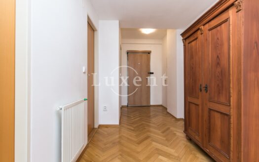 Pronájem bytu 2+kk, 63 m² – Praha, Holešovice, ulice Dělnická