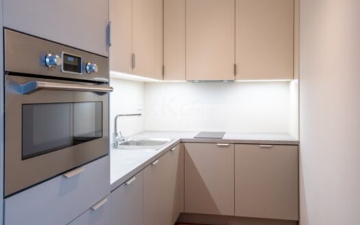 Prodej bytu 1+kk, 30 m² – Praha, Kobylisy, ulice Pakoměřická