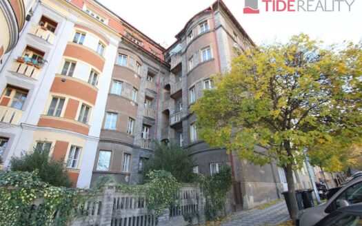 Pronájem bytu 3+kk, 90 m² – Praha, Smíchov, ulice Na Březince
