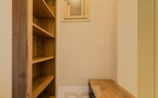 Pronájem bytu 1+kk, 28 m² – Praha, Vršovice, ulice Petrohradská