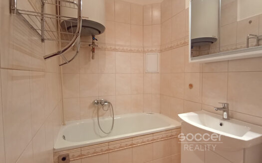 Pronájem bytu 2+kk, 45 m² – Praha, Žižkov, ulice Biskupcova