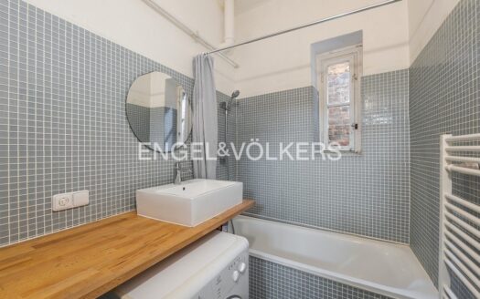 Prodej bytu 1+kk, 44 m² – Praha, Vršovice, ulice Holandská