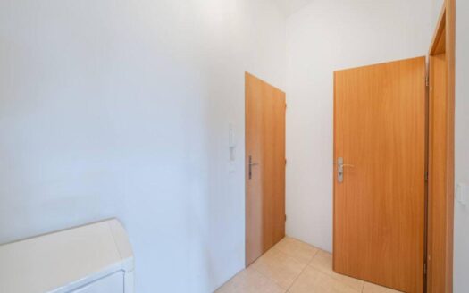 Pronájem bytu 2+kk, 48 m² – Praha, Žižkov, ulice Husinecká