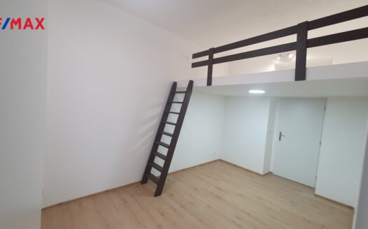 Pronájem bytu 2+1, 57 m² – Praha, Žižkov, ulice Hartigova