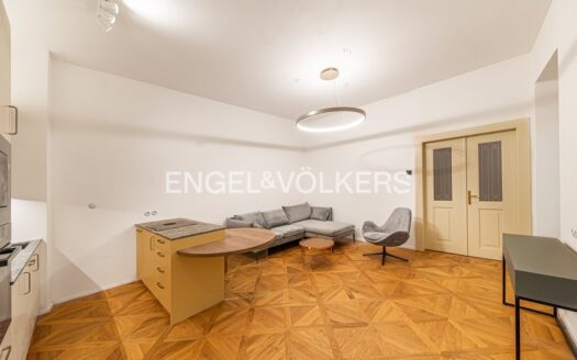 Pronájem bytu 2+kk, 48 m² – Praha, Malá Strana, ulice Nosticova