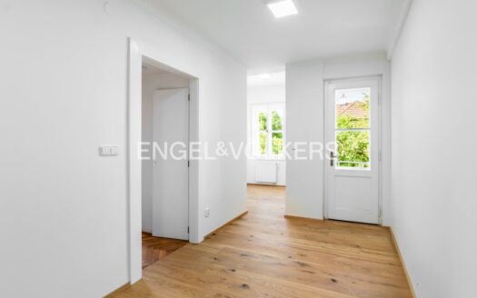 Prodej bytu 3+kk, 118 m² – Praha, Dejvice, ulice Komornická