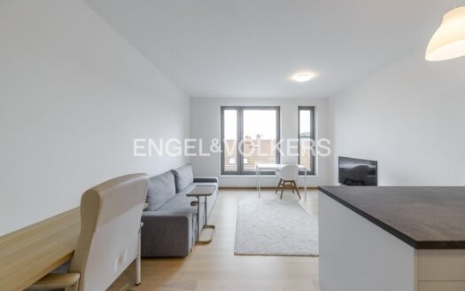 Pronájem bytu 2+kk, 50 m² – Praha, Smíchov, ulice Na Valentince