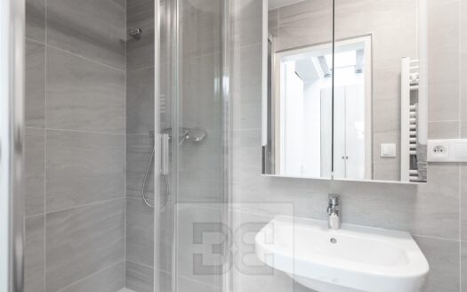 Pronájem bytu 2+kk, 60 m² – Praha, Staré Město, ulice Staroměstské náměstí