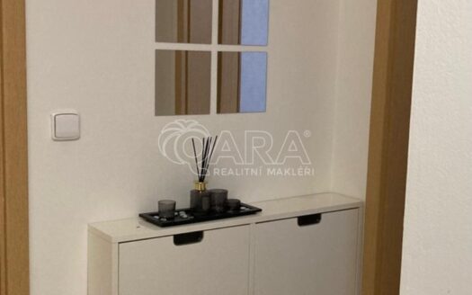 Pronájem bytu 2+kk, 50 m² – Praha, Michle, ulice V dolině