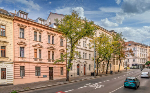 Pronájem bytu 1+1, 40 m² – Praha, Smíchov, ulice U Santošky