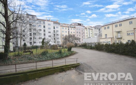 Prodej bytu 2+1, 60 m² – Praha, Vršovice, ulice Oblouková