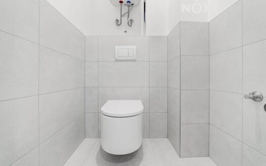 Prodej bytu 2+kk, 43 m² – Praha, Vysočany, ulice Kolmá