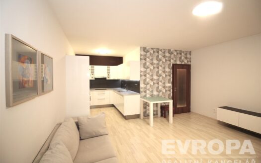 Pronájem bytu 2+kk, 53 m² – Praha, Háje, ulice Jurkovičova