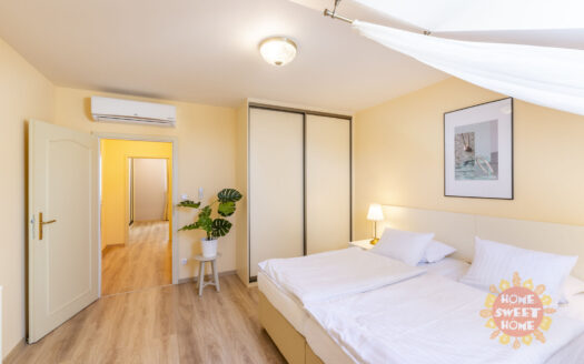 Pronájem bytu 3+kk, 93 m² – Praha, Vinohrady, ulice Máchova