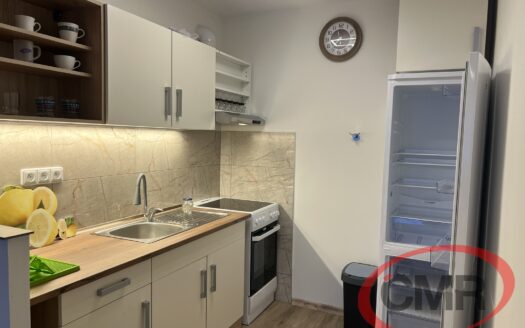 Pronájem bytu 2+kk, 43 m² – Praha, Horní Měcholupy, ulice Boloňská