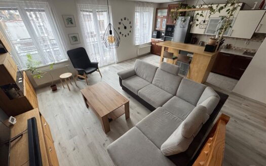 Pronájem bytu 5+kk, 149 m² – Praha, Zbraslav, ulice Pelzova