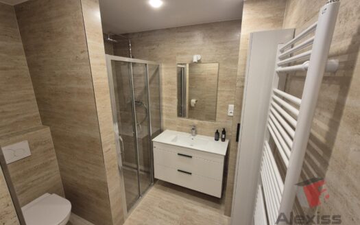 Pronájem bytu 3+kk, 76 m² – Praha, Smíchov, ulice Vrázova