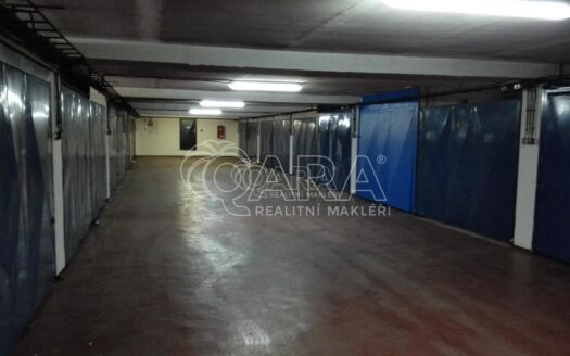 Pronájem Garáže, 16 m² – Praha, Hlubočepy, ulice Borského