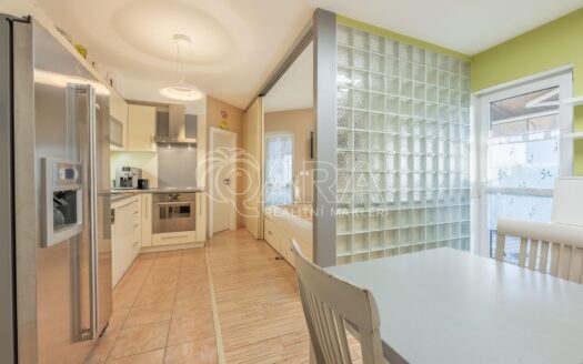 Pronájem bytu 2+kk, 49 m² – Praha, Strašnice, ulice Strančická