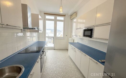 Pronájem bytu 4+1, 119 m² – Praha, Nové Město, ulice Jungmannova