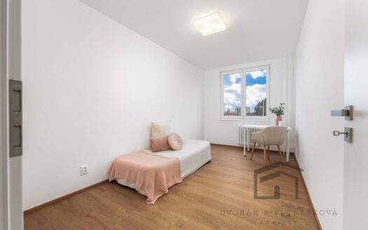 Pronájem bytu 4+kk, 73 m² – Praha, Modřany, ulice Levského