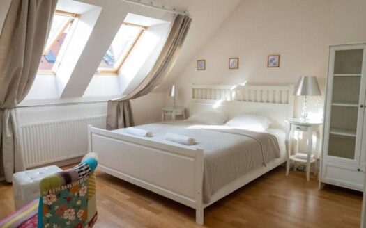 Pronájem bytu 3+kk, 90 m² – Praha, Vinohrady, ulice Lublaňská