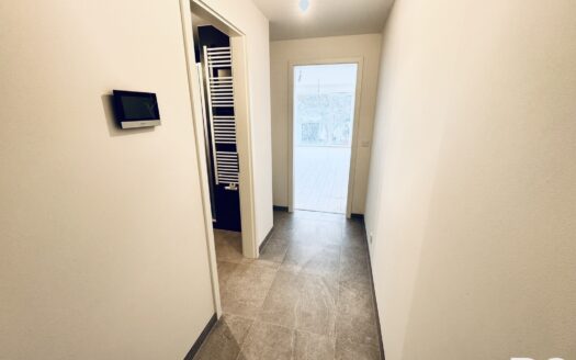 Pronájem bytu 1+kk, 31 m² – Praha, Hostavice, ulice Českobrodská