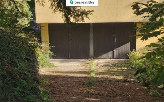 Prodej Garáže, 18 m² – Praha, Smíchov, ulice U Mrázovky