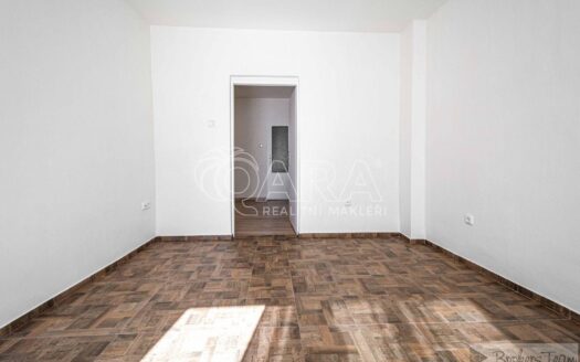 Pronájem bytu 1+1, 30 m² – Praha, Kbely, ulice Semilská