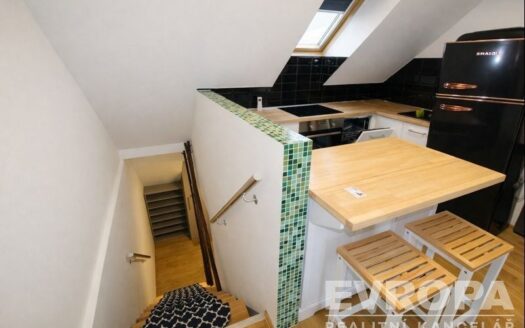 Pronájem bytu 2+kk, 50 m² – Praha, Suchdol, ulice Budyňská