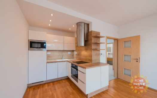 Pronájem bytu 2+kk, 50 m² – Praha, Libeň, ulice Nad Okrouhlíkem