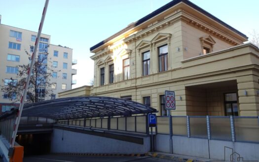 Pronájem Garážová stání, 15 m² – Praha, Vinohrady, ulice U Zvonařky