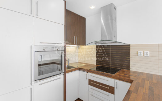 Pronájem bytu 3+kk, 74 m² – Praha, Řepy, ulice Skuteckého