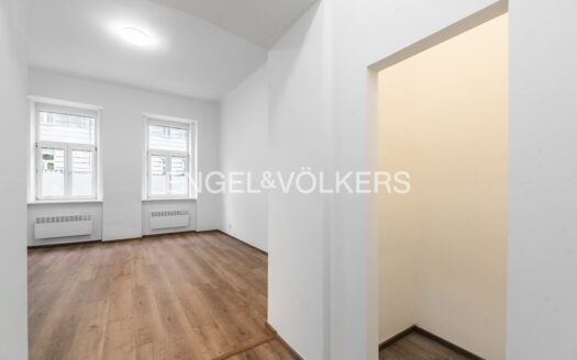 Pronájem bytu 2+kk, 40 m² – Praha, Smíchov, ulice Duškova